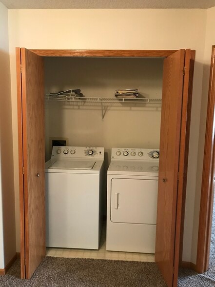 Building Photo - 14179 Plymouth Ave