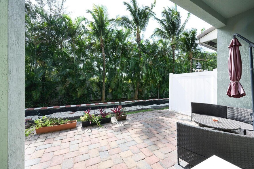 Building Photo - 1932 Juno Landing Ln