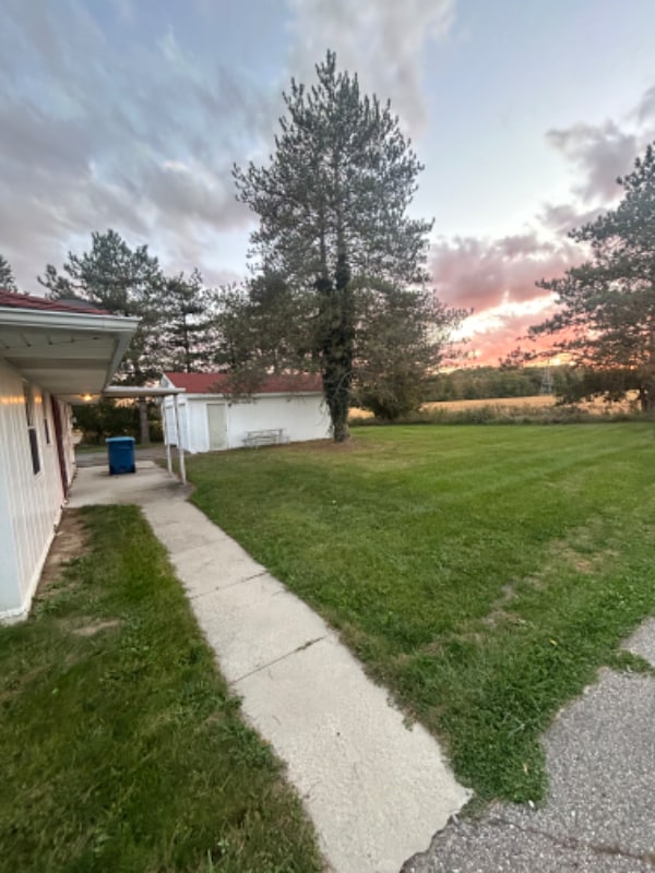 Building Photo - 1181 Elms Rd