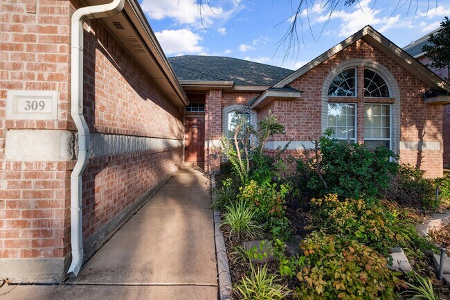 Building Photo - Burleson 3/2/2