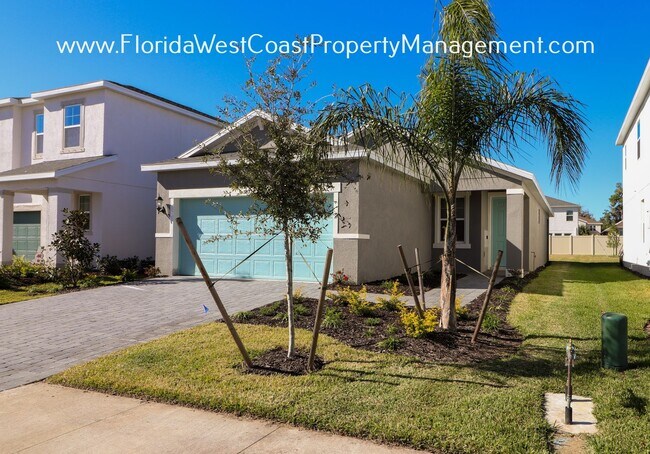 Building Photo - OUTSTANDING 3 BEDROOM/2 BATH IN EAVE'S BEND/ARTISAN LAKES PALMETTO! SEMI FANCED YARD!