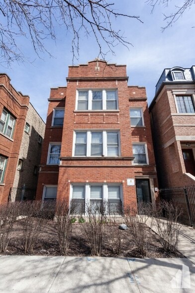Building Photo - 3511 N Damen Ave