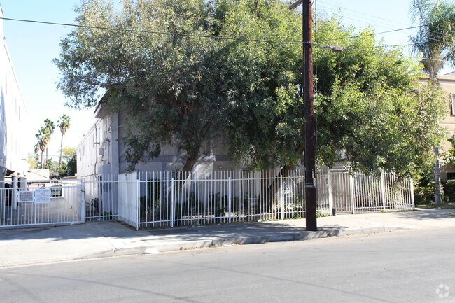 Building Photo - 7336 Eton Ave