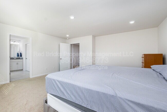 Building Photo - 7901 Iron Rd