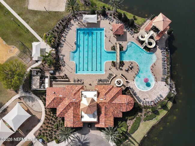 Building Photo - 577 Porta Rosa Circle