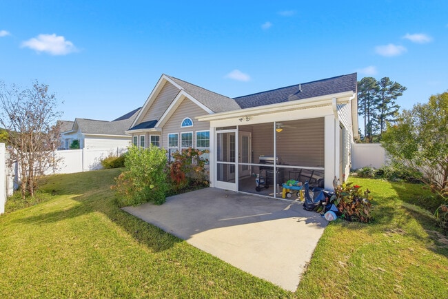Building Photo - 82 Palmetto Green Dr