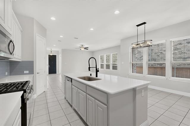 Building Photo - 7617 Regal Ln