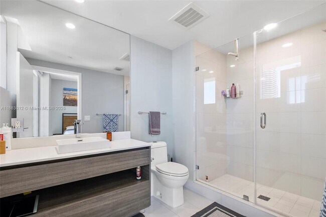 Building Photo - 1100 S Miami Ave