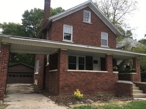 Building Photo - 208 S Prospect Ave