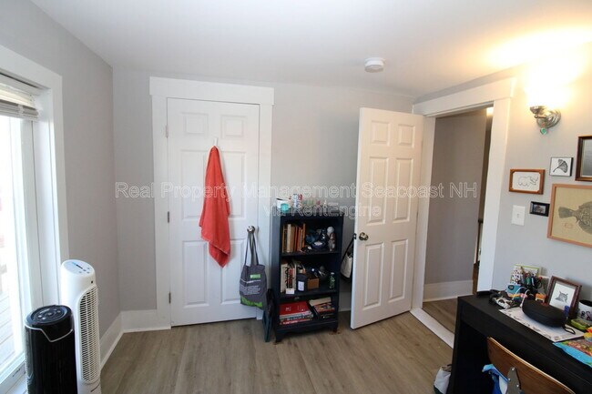 Building Photo - 61 Third St