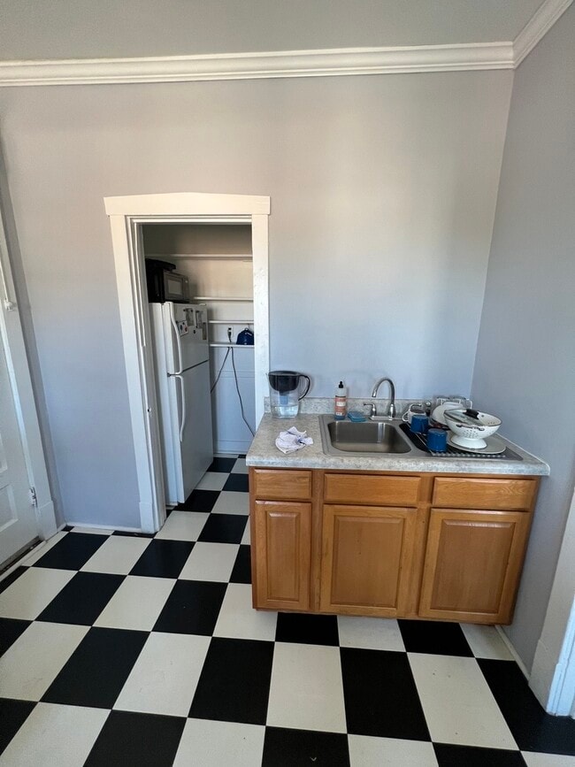 Building Photo - 2439 N Francisco Ave