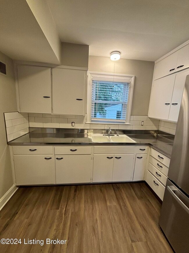 Building Photo - 4187 Westport Rd