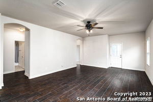 Building Photo - 1182 Ranch Falls