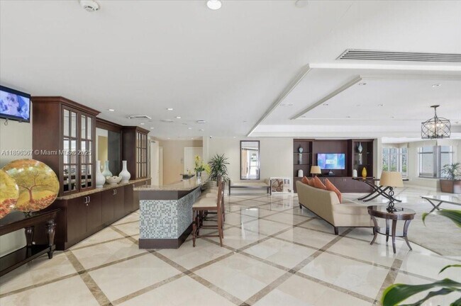 Building Photo - 20000 E Country Club Dr