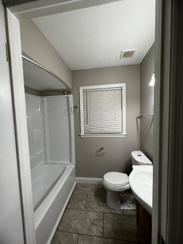 Building Photo - 4475 Pyburn St