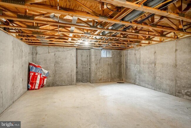 Building Photo - 124 Jeffords Ct