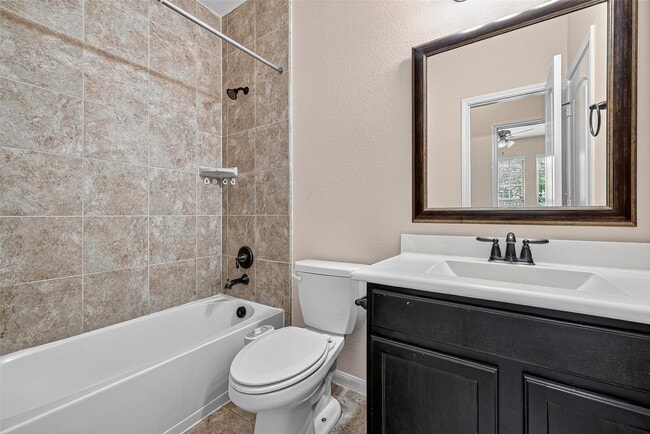 Building Photo - 2931 Oakdale Landing Ct