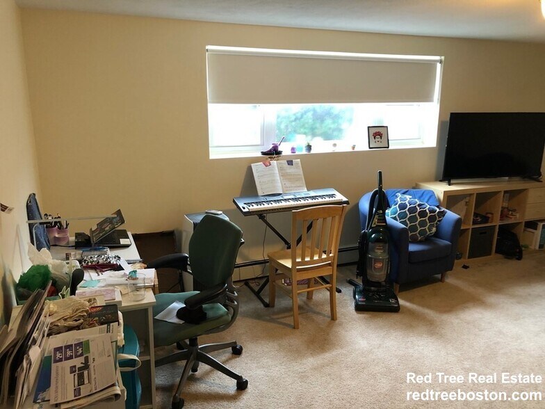 Building Photo - 13 Westford St