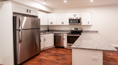 Building Photo - 19 Academy Dr