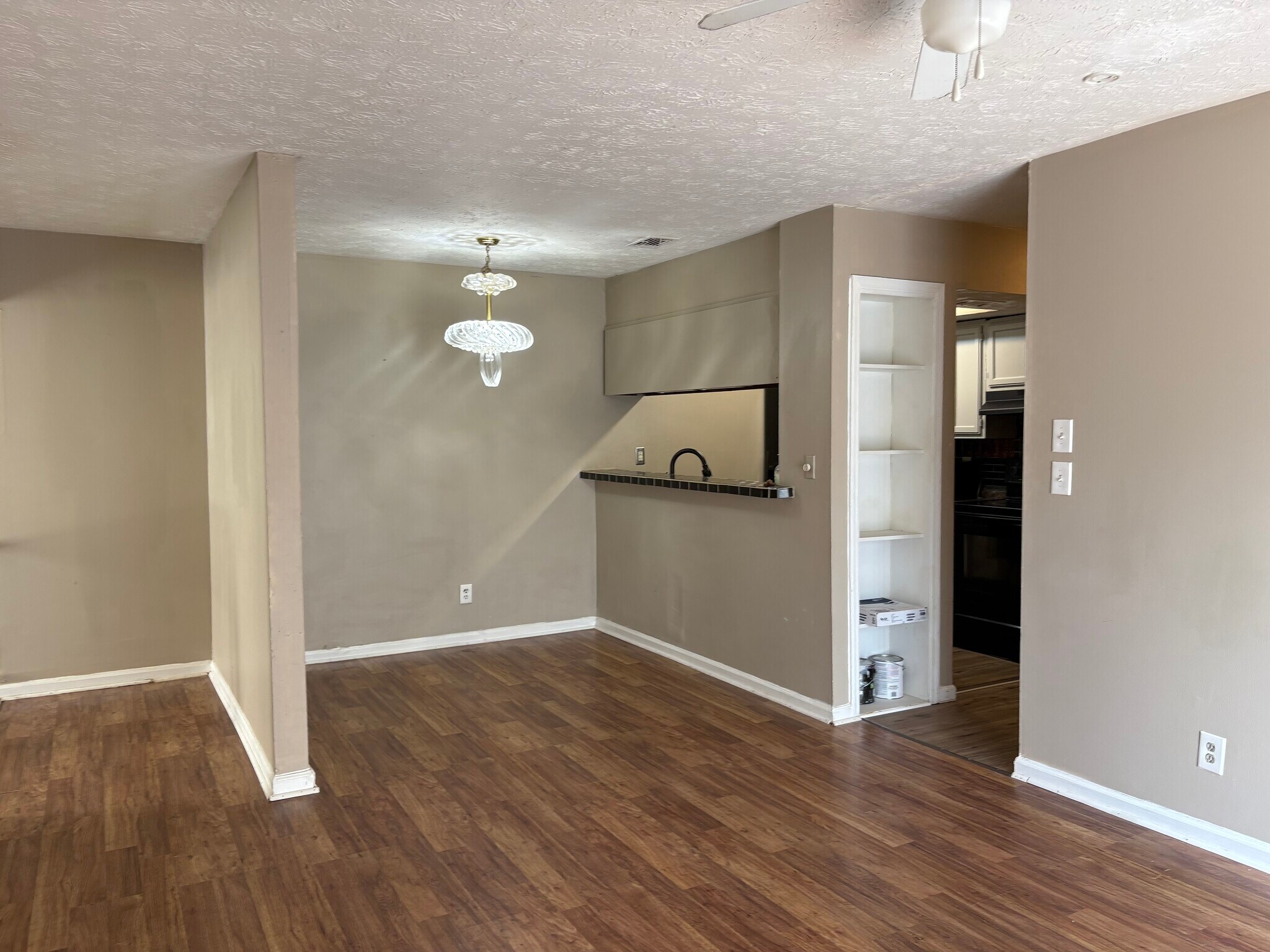Building Photo - 1750 Wesley Way NW
