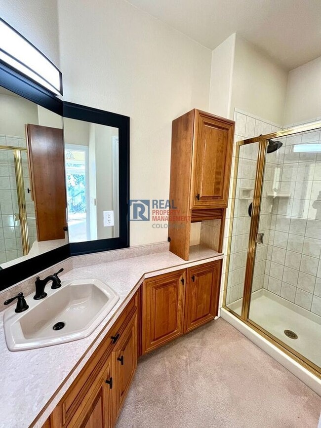 Building Photo - 2645 Rossmere St