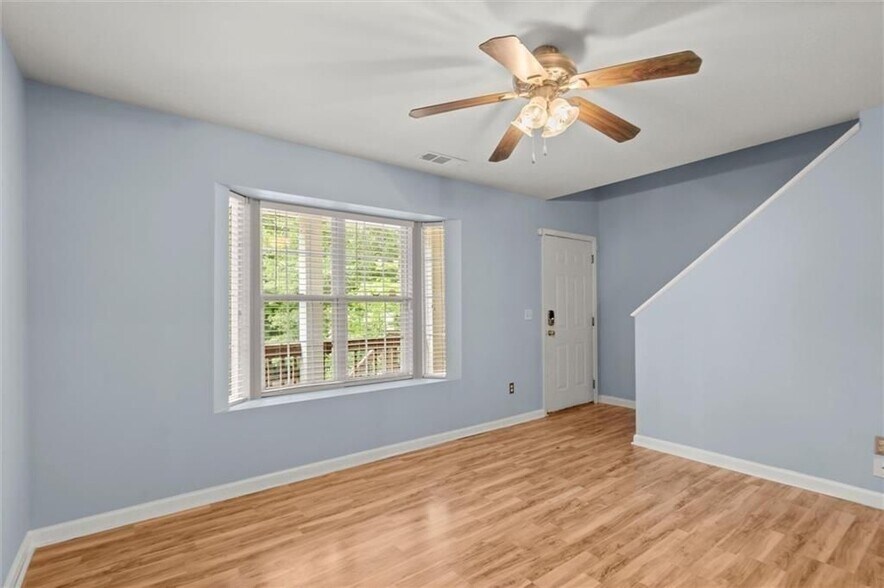 Building Photo - 164 Oxbo Rd