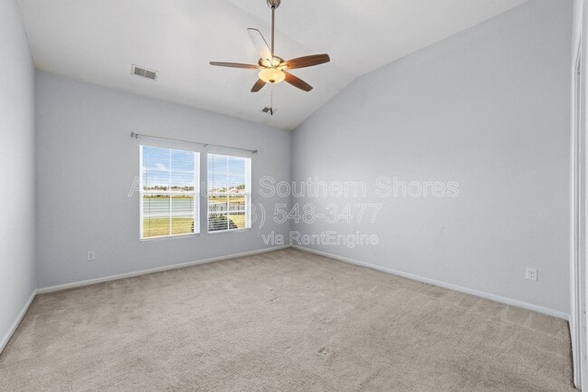 Building Photo - 877 Devon Estate Ave