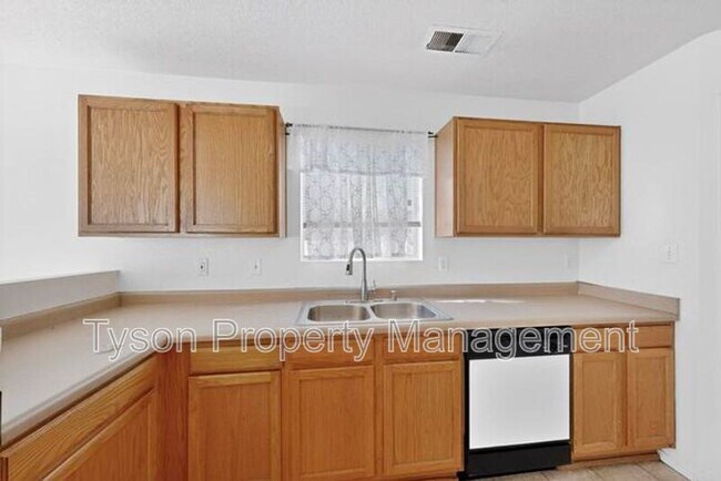 Building Photo - 915 Wood Duck Dr SW