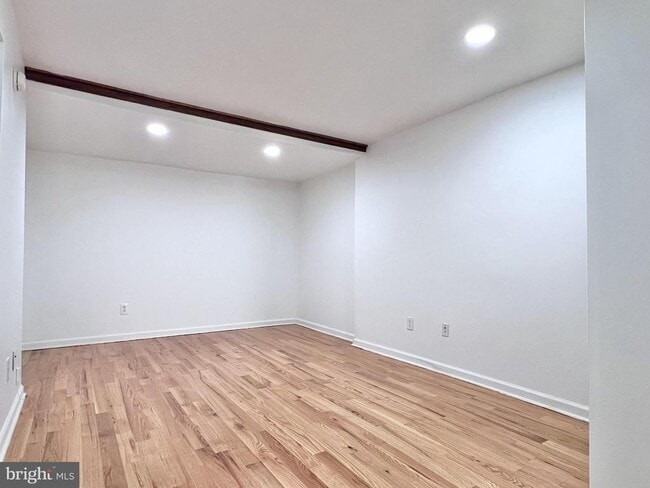 Building Photo - 511 S 15th St