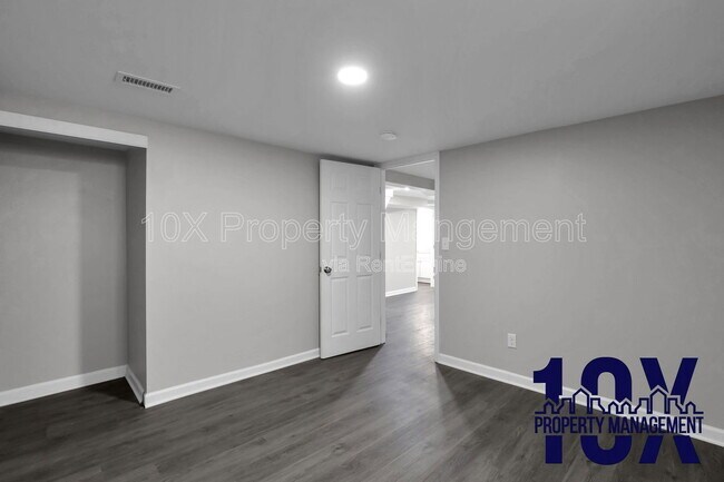 Building Photo - 2453 McGuffey Rd