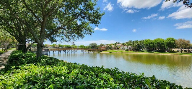 Building Photo - 2403 Centergate Dr