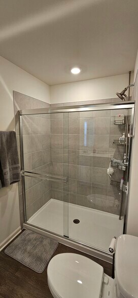 Building Photo - 2227 Glacier St