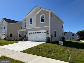 Building Photo - 1670 Lake Placid Dr