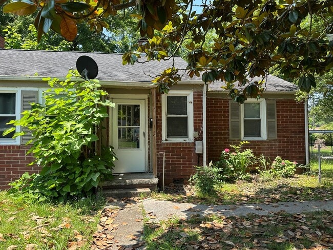Primary Photo - ONE LEVEL DUPLEX UNIT IN KINGSPORT NOW AVA...