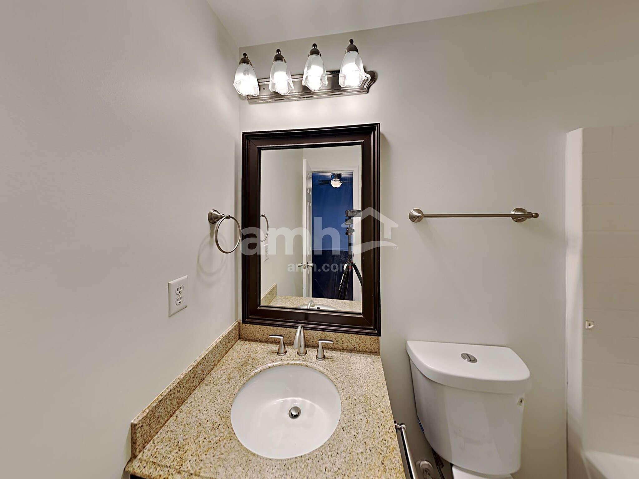 Building Photo - 10630 Turkey Point Dr