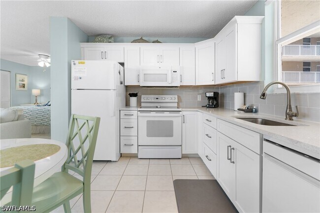 Building Photo - 5700 Bonita Beach Rd SW