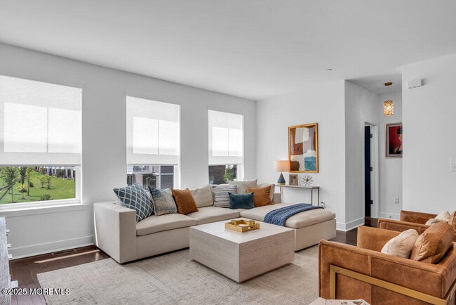 Building Photo - 63 Bataan Ave