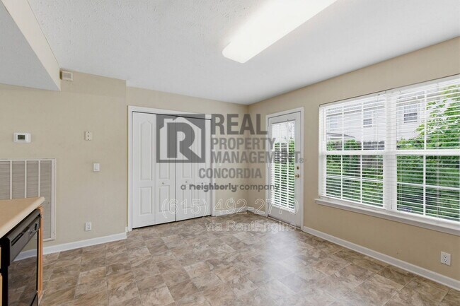 Building Photo - 6066 Sagi Cir