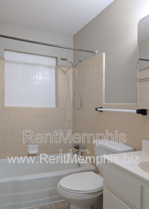 Building Photo - 3560 Ramill Rd