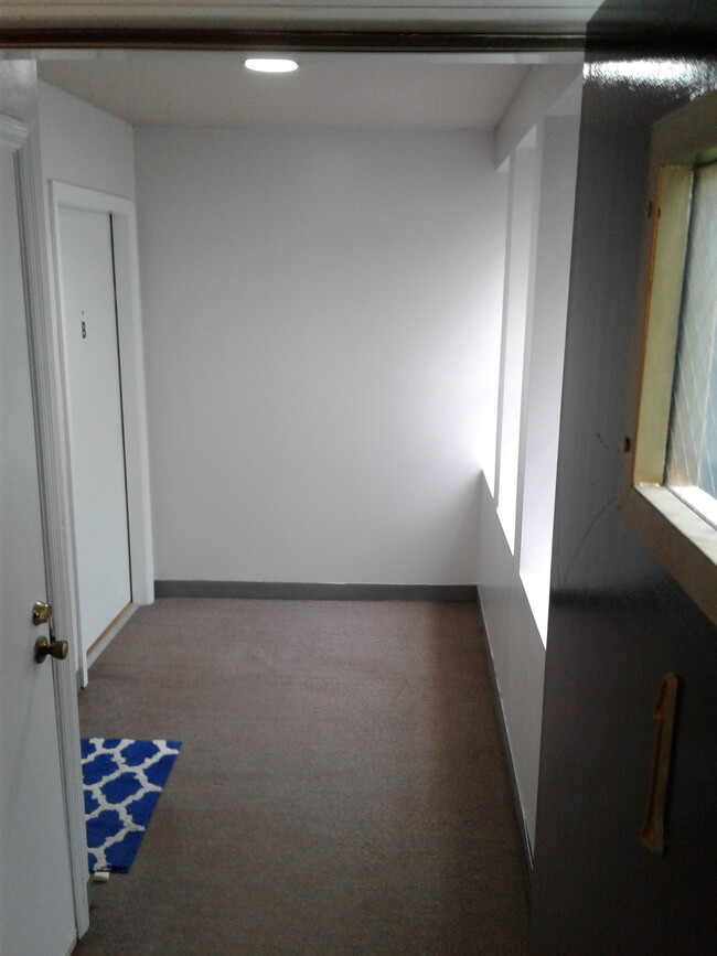 Inside Vestibule - 5339 Pershing Ave