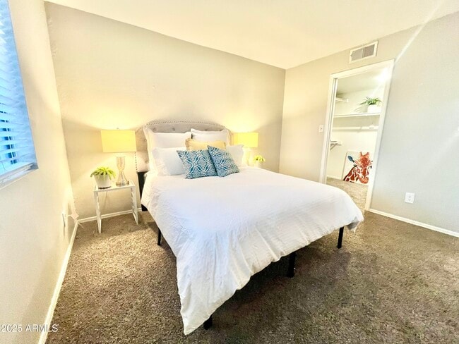 Building Photo - 2855 S Ext Rd