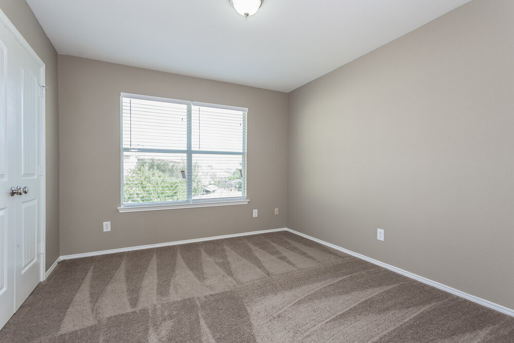 Building Photo - 3512 Cayman Dr