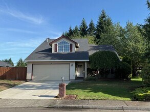 Building Photo - FOUR BEDROOM HOME IN SALMON CREEK