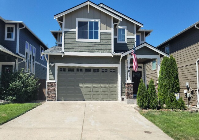 Building Photo - 3 Bedroom Home in Freestone at Bayside