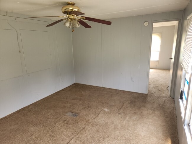 Building Photo - 3765 Gainsville Rd