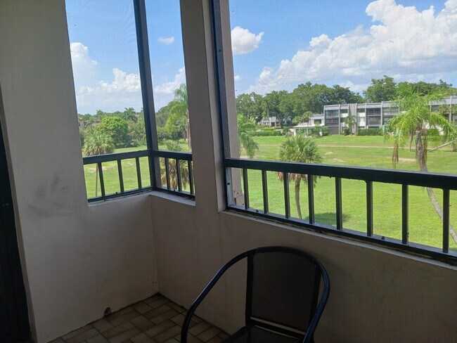 Building Photo - 4702 Fountains Dr S