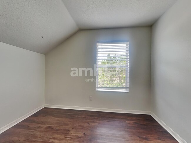 Building Photo - 4322 Brooke Dr
