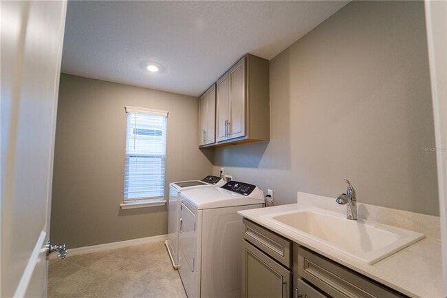 Building Photo - 8368 Fenton St