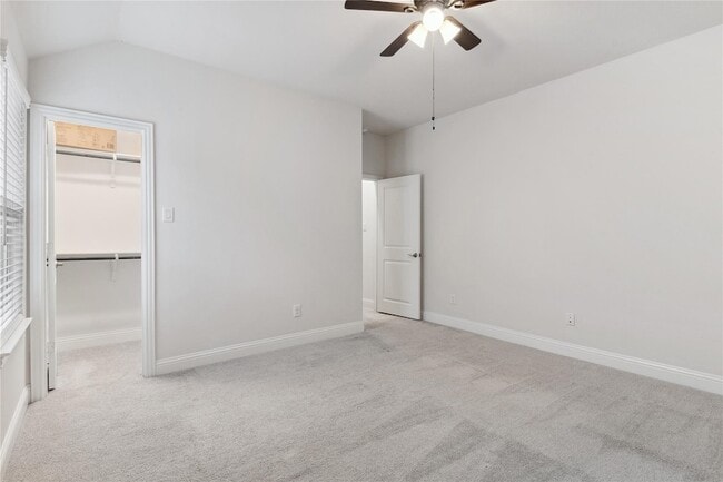 Building Photo - 717 Steppe Dr