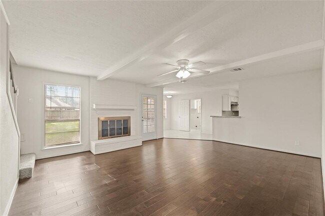 Building Photo - 14110 Saddlebend Dr